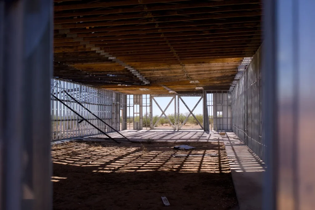 Estrutura metálica leve em construção